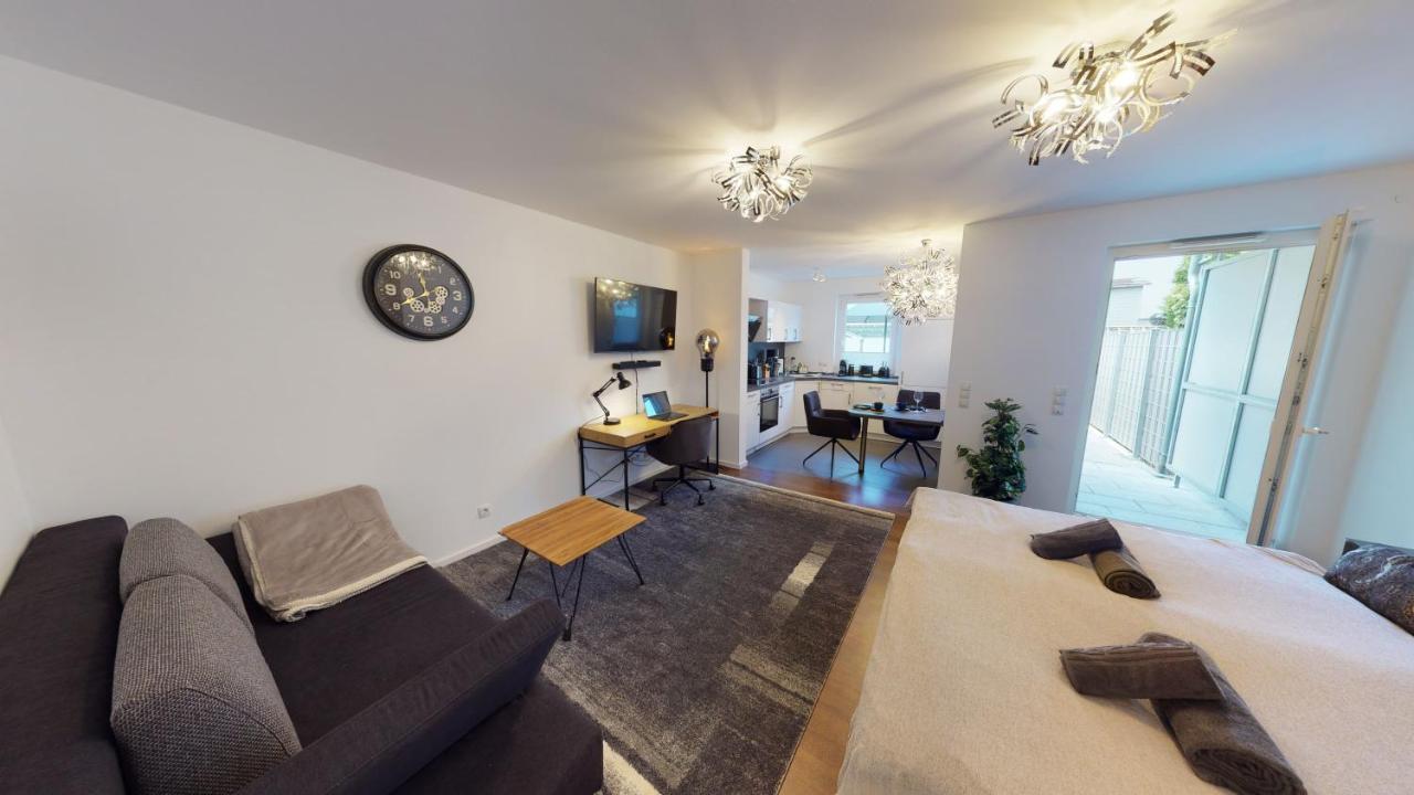 Sweethome - Business-Apartment Mit Kueche Und Terrasse, Netflix, Stellplatz Herzogenaurach Esterno foto